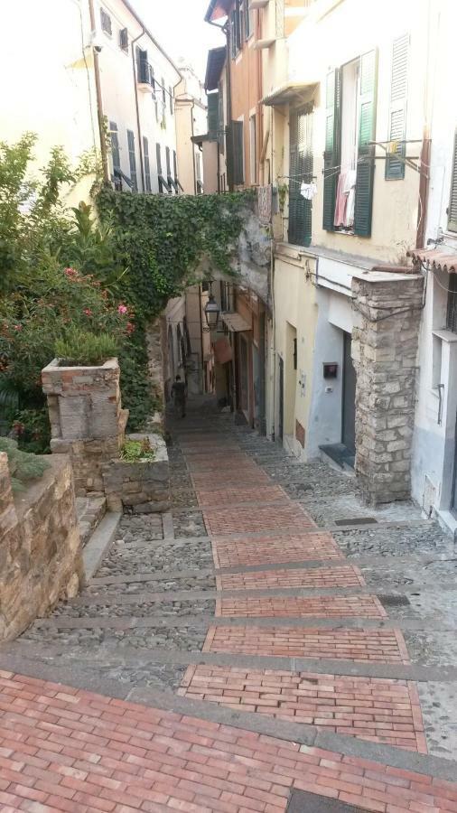 Ferienwohnung Elegante Loft Nel Cuore Di Sanremo Exterior foto